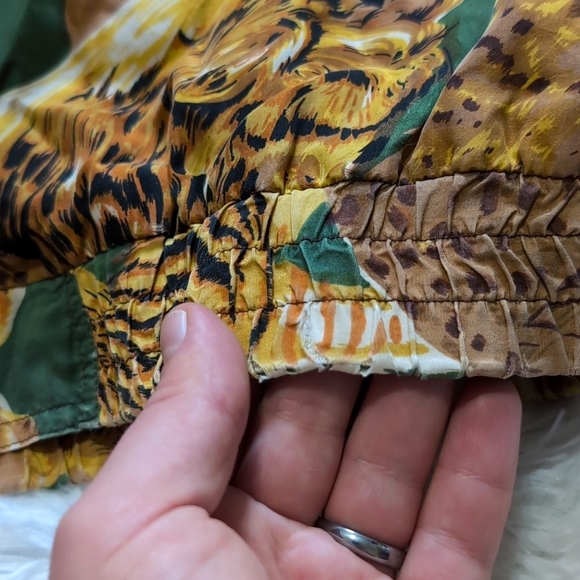 🔴LOWEST! Vintage 100% Silk Lion, Tiger, & Leopard Big Cat Print Bomber Jacket - Picture 11 of 14
